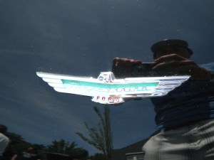 Many people confuse the Thunderbird with the "Screaming Chicken" of the 1979 Pontiac Trans Am.  The Pontiac Firebird Trans Am logo from 1979 is referred to by car buffs as the "Dunderbird."  Don't ask.