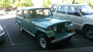 This simply amazing Jeep Jeepster Commando was probably the nicest Jeep that I have ever seen - I don't care if it's 2WD or not!